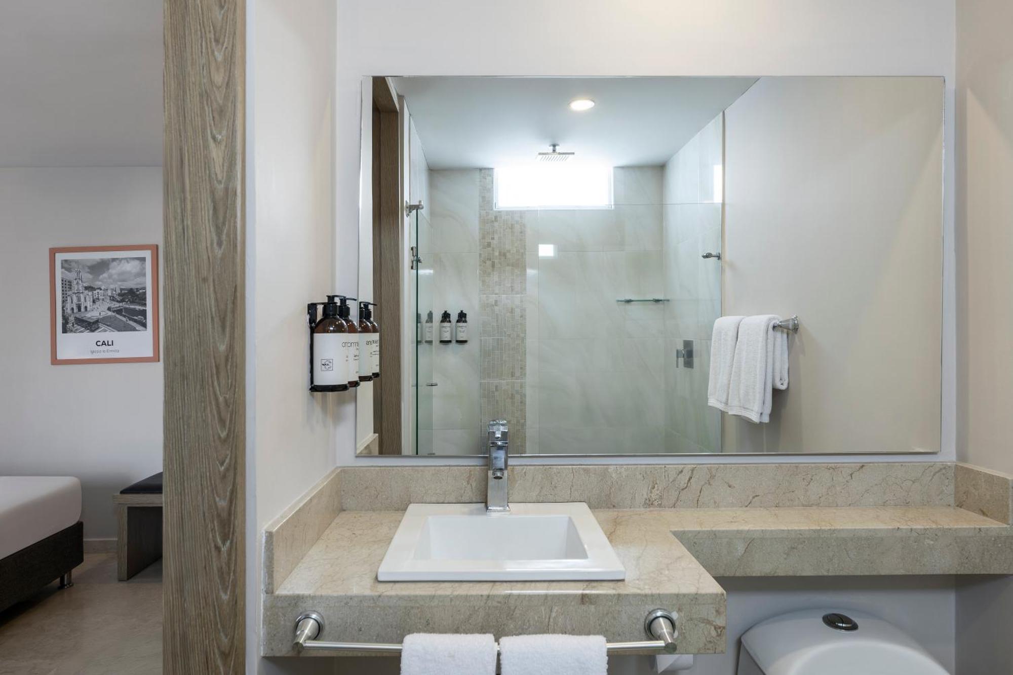 Hotel Ms Ciudad Jardin Cali Ngoại thất bức ảnh